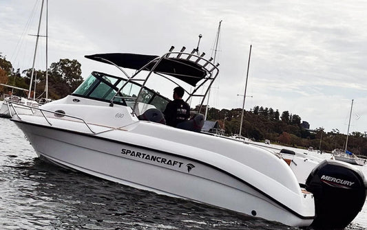 Spartan 690 ST 船尾照片